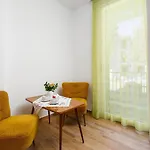 Apartment Cozy Nur 280 Meter Zum Mit Garten, Klima, Wifi